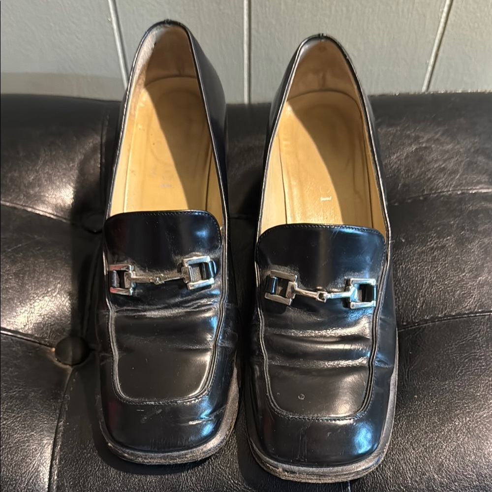 Gucci Black Patent Leather Flats with Horsebit Detail